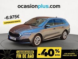 Gris / plata Usado 2022 Skoda Octavia Ambition Familiar | 18.590 € (Buen precio)