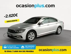 Gris / plata Usado 2021 VW Passat Business Berlina | 21.690 € (Precio justo)
