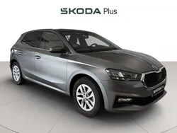 Gris Usado 2024 Skoda Fabia Selection Berlina | 16.490 € (Un poco caro)