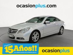 Gris plata Usado 2010 Mercedes E200 Avantgarde Coupe | 13.200 € (Buen precio)