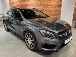 Gris / plata Usado 2016 Mercedes GLA45 AMG SUV | 31.900 € (Precio justo)