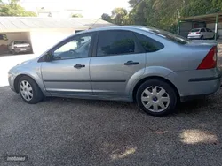 Gris / plateado Usado 2006 Ford Focus Active X Berlina | 1750 €