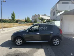 Gris / plata Usado 2013 Dacia Sandero Stepway Utilitario | 5900 € (Super precio)