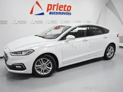 Blanco Usado 2020 Ford Mondeo Titanium Berlina | 19.900 € (Caro)