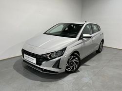 Gris Usado 2024 Hyundai i20 Utilitario | 16.400 € (Precio justo)