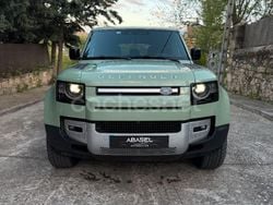 Verde Usado 2023 Land Rover Defender SUV | 93.999 €