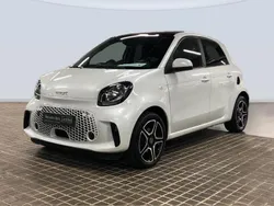 Blanco Usado 2020 Smart ForFour Electric Drive Berlina | 15.900 € (Un poco caro)