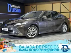 Marrón Usado 2021 Toyota Camry Luxury Berlina | 26.690 € (Precio justo)