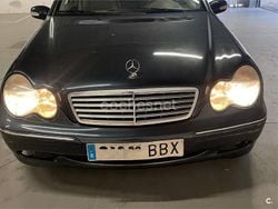 Azul Usado 2000 Mercedes C320 Elegance Berlina | 5900 €