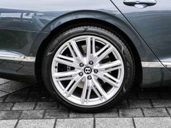 Negro Usado 2020 Bentley Flying Spur Berlina | 235.000 €