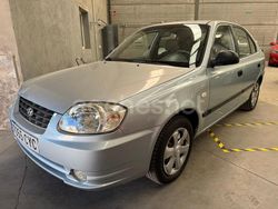 Gris / plata Usado 2004 Hyundai Accent Berlina | 1990 €