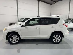 Blanco Usado 2010 Toyota RAV4 Executive SUV | 14.900 € (Precio justo)
