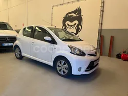 Blanco Usado 2012 Toyota Aygo Connect Style Utilitario | 5200 € (Precio justo)