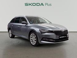 Gris Usado 2021 Skoda Superb Style Familiar | 19.200 € (Precio justo)