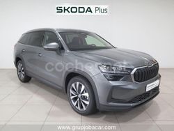 Gris / plata Usado 2024 Skoda Kodiaq Selection SUV | 45.000 €