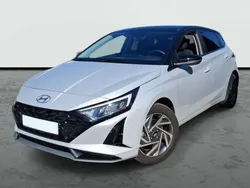 Gris Usado 2024 Hyundai i20 Blackline Berlina | 18.090 €