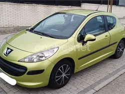 Verde Usado 2007 Peugeot 207 Berlina | 3450 € (Precio justo)