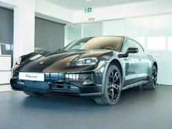 Negro jet metalizado Usado 2024 Porsche Taycan Cross Turismo Berlina | 112.000 €