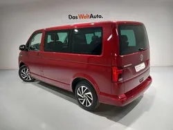 Rojo Usado 2022 VW Multivan Berlina | 48.400 € (Un poco caro)
