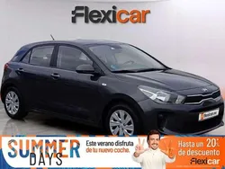 Gris Usado 2018 Kia Rio 2 Berlina | 8490 € (Precio justo)