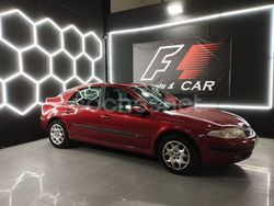 Granate Usado 2005 Renault Laguna II Expression Berlina | 2880 € (Caro)