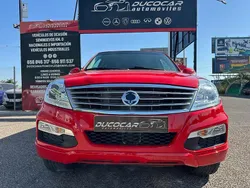 Rojo Usado 2018 Ssangyong Rexton SUV | 17.999 €