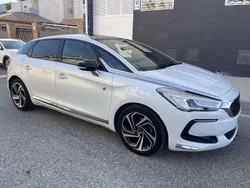 Blanco Usado 2017 DS Automobiles DS5 Performance Utilitario | 13.900 €