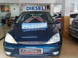 Azul Usado 2002 Ford Focus Trend Berlina | 2190 € (Precio justo)