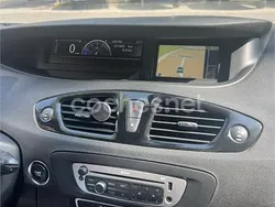 Gris / plata Usado 2014 Renault Scénic III Dynamique Monovolumen | 7950 € (Precio justo)