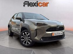 Beige Usado 2023 Toyota Yaris Hybrid Active | 19.990 € (Buen precio)