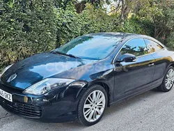Negro Usado 2009 Renault Laguna Coupé Coupe | 5000 €