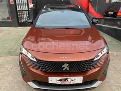 Marrón Usado 2022 Peugeot 5008 GT Monovolumen | 24.999 € (Precio justo)