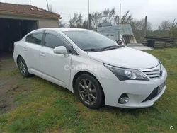 Blanco Usado 2012 Toyota Avensis Advance Berlina | 7999 € (Precio justo)