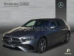 Gris / plata Usado 2024 Mercedes A200 Berlina | 35.900 € (Un poco caro)