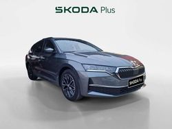 Gris Usado 2024 Skoda Octavia Familiar | 30.700 € (Precio justo)