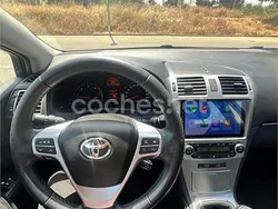 Gris / plata Usado 2013 Toyota Avensis Advance Berlina | 6500 € (Super precio)