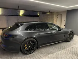 Gris / plata Usado 2018 Porsche Panamera Turbo Sport Turismo Berlina | 79.800 € (Un poco caro)