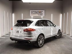 Gris / plata Usado 2015 Porsche Cayenne SUV | 23.000 € (Buen precio)