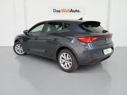 Gris Nuevo 2024 Seat Leon Style | 22.900 € (Precio justo)
