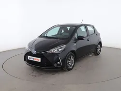Negro Usado 2018 Toyota Yaris Hybrid Active Utilitario | 13.899 € (Precio justo)