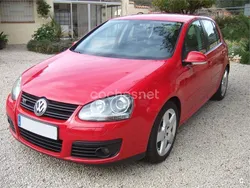 Rojo Usado 2007 VW Golf V GT Berlina | 7500 € (Precio justo)