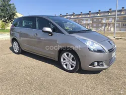 Marrón Usado 2010 Peugeot 5008 Sport Monovolumen | 5999 € (Precio justo)