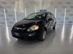 Negro Usado 2010 Fiat Punto Active Utilitario | 7900 €