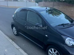 Negro Usado 2008 Toyota Aygo Utilitario | 5500 € (Un poco caro)