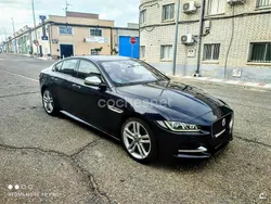 Azul Usado 2015 Jaguar XE R-Sport Berlina | 4990 €