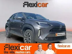 Gris Usado 2024 Toyota Yaris Hybrid Active | 24.890 € (Un poco caro)