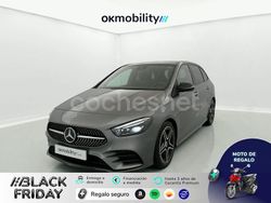 Gris / plata Usado 2022 Mercedes B200 Monovolumen | 26.500 € (Buen precio)