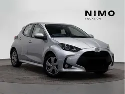 Usado 2025 Toyota Yaris Hybrid Active Utilitario | 22.900 € (Precio justo)