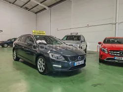 Negro Usado 2014 Volvo V60 Momentum Familiar | 11.999 € (Precio justo)