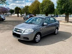 Gris / plata Usado 2012 Chevrolet Aveo LS Berlina | 4700 € (Buen precio)